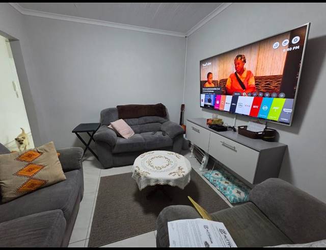 3 BEDROOM TOWNHOUSE FOR SALE IN AVIARYHILL